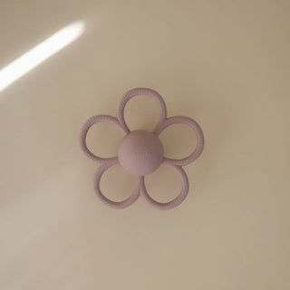 Daisy Rattle Teether (Soft Lilac)