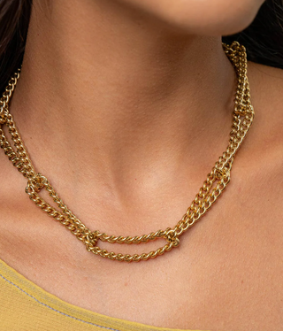 Axelle Necklace