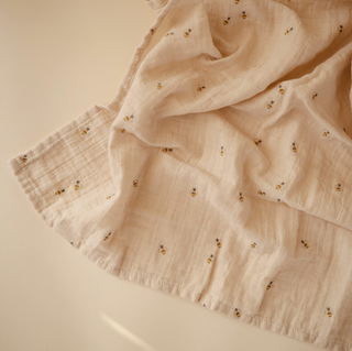 MUSLIN SWADDLE BLANKET ORGANIC COTTON (BEES)