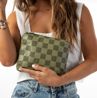 SMALL POUCH Checkmate (LIMU ON OLIVE)