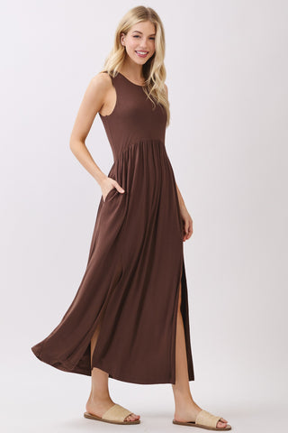 Sleeveless Slitted Dress (Brown)