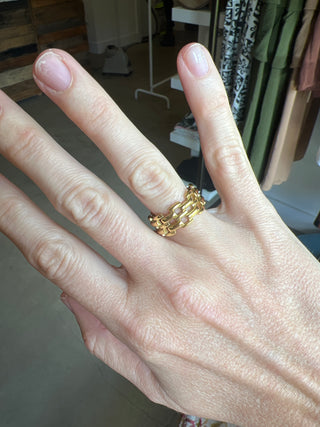 Jeannie Ring*