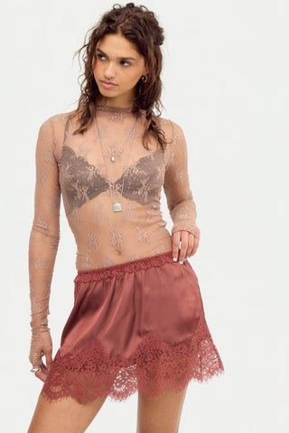 Meet in the Middle Half Slip (Henna)
