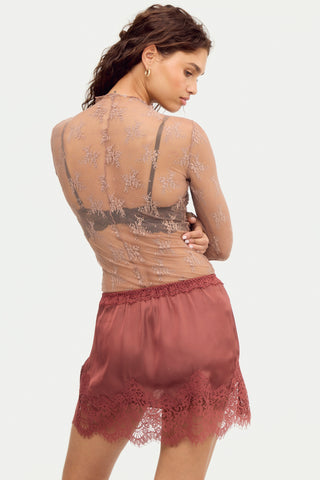 Meet in the Middle Half Slip (Henna)