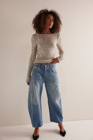LEADING THE WAY LONG SLEEVE (Silver)