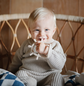 No-Drop Sensory Teether (Shifting Sand)