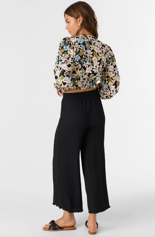 BRIDGETTE TEXTURED KNIT PULL-ON CROPPED PANTS (BLK)