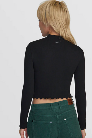 SAVED LONG SLEEVE LONG SLEEVE CROP TOP (BLK)