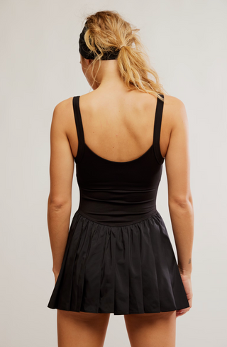 SWING OF THINGS DRESS (Black)