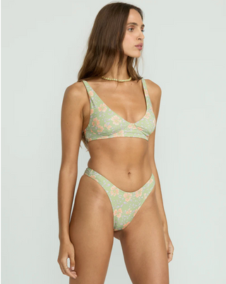 More To Sea Skimpy Hike Bikini Bottom (GFM0)