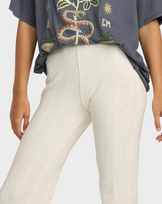 Ava Pant (CLO)
