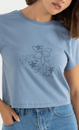 FLORAL BLOOMS TEE (Slate) ONLINE EXCLUSIVE