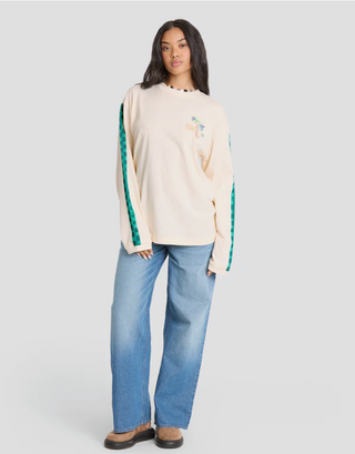 ON VACAY LONG SLEEVE TEE (WCP)
