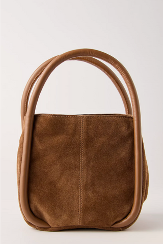 BARLOW BUCKET BAG (COGNAC)