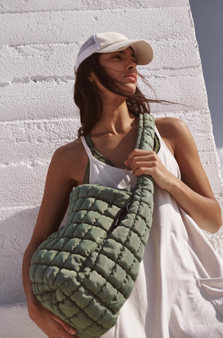 Quilted Carryall (Washed Sage)