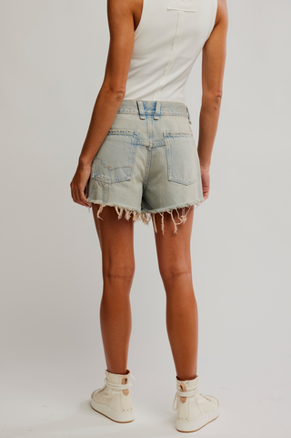 NOW OR NEVER DENIM SHORT (Well Worn)